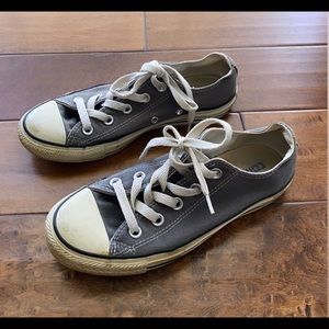 Converse size 6 in womens